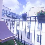 Beautiful Apartment With Balcony In Bastille